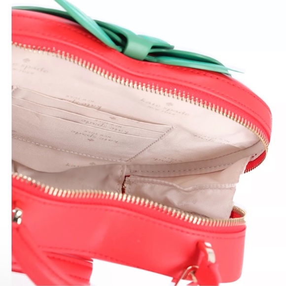 Kate Spade 3D Strawberry Crossbody Puffy Summer Berry Leather Bag Novelty - Picture 5 of 5